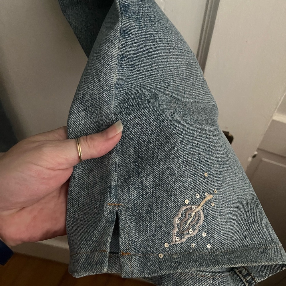 ✨HOST PIC✨ anè 4 Beautiful Embellished Jeans - Picture 11 of 13
